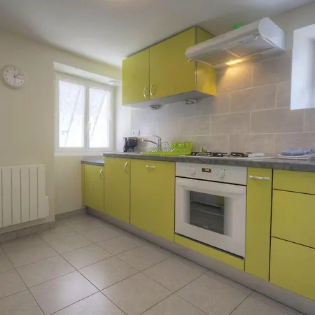 A Proximite De La Loire Avec Wi-fi Et Equipement Bebe - Fr-1-306-814 *