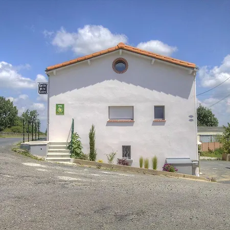 Holiday home A Proximite De La Loire Avec Wi-fi Et Equipement Bebe - Fr-1-306-814